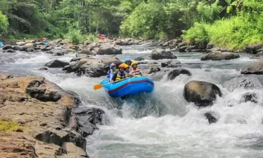 RAFTING SALVAJE EN LOMBOK